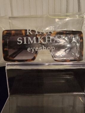 Ryan Simpkhae Eyeshop Tortoiseshell Rectangle Sunglasses